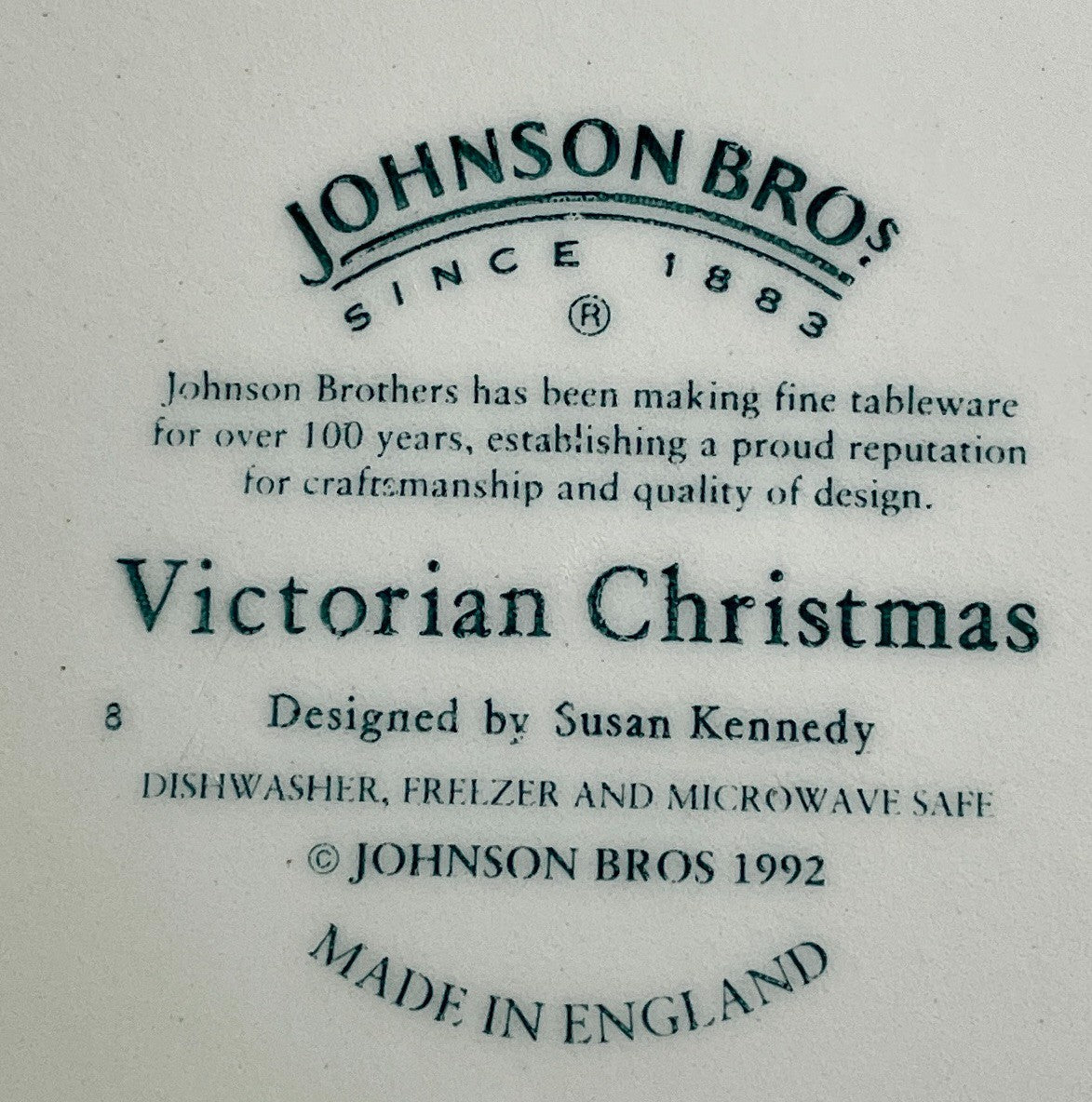 Johnson Brothers Victorian Christmas Dinner Plate 10 1/4"1