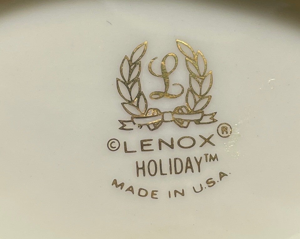 Lenox Holiday Dimension Small Basket 4 1/2"2
