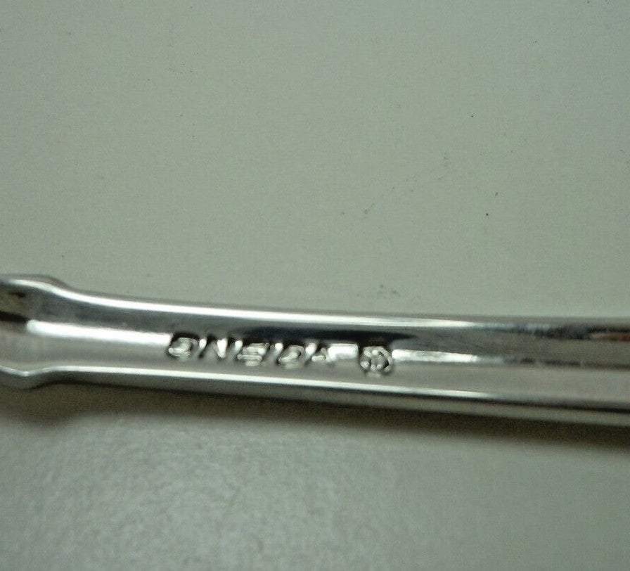 Oneida Juilliard Stainless Sugar Spoon 6 1/2"2