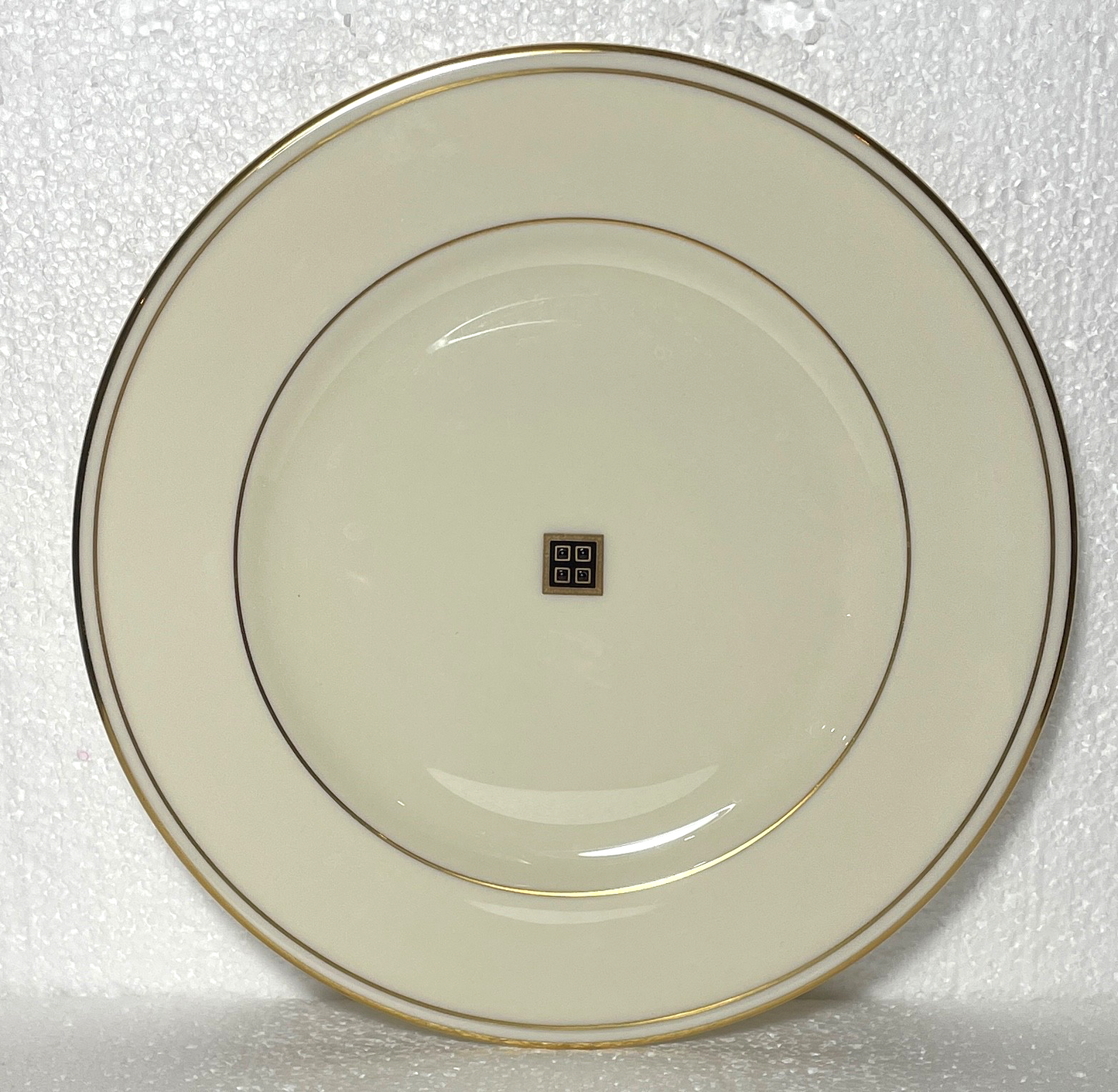 Lenox Langdon Gate Salad Plate 8 1/8"0