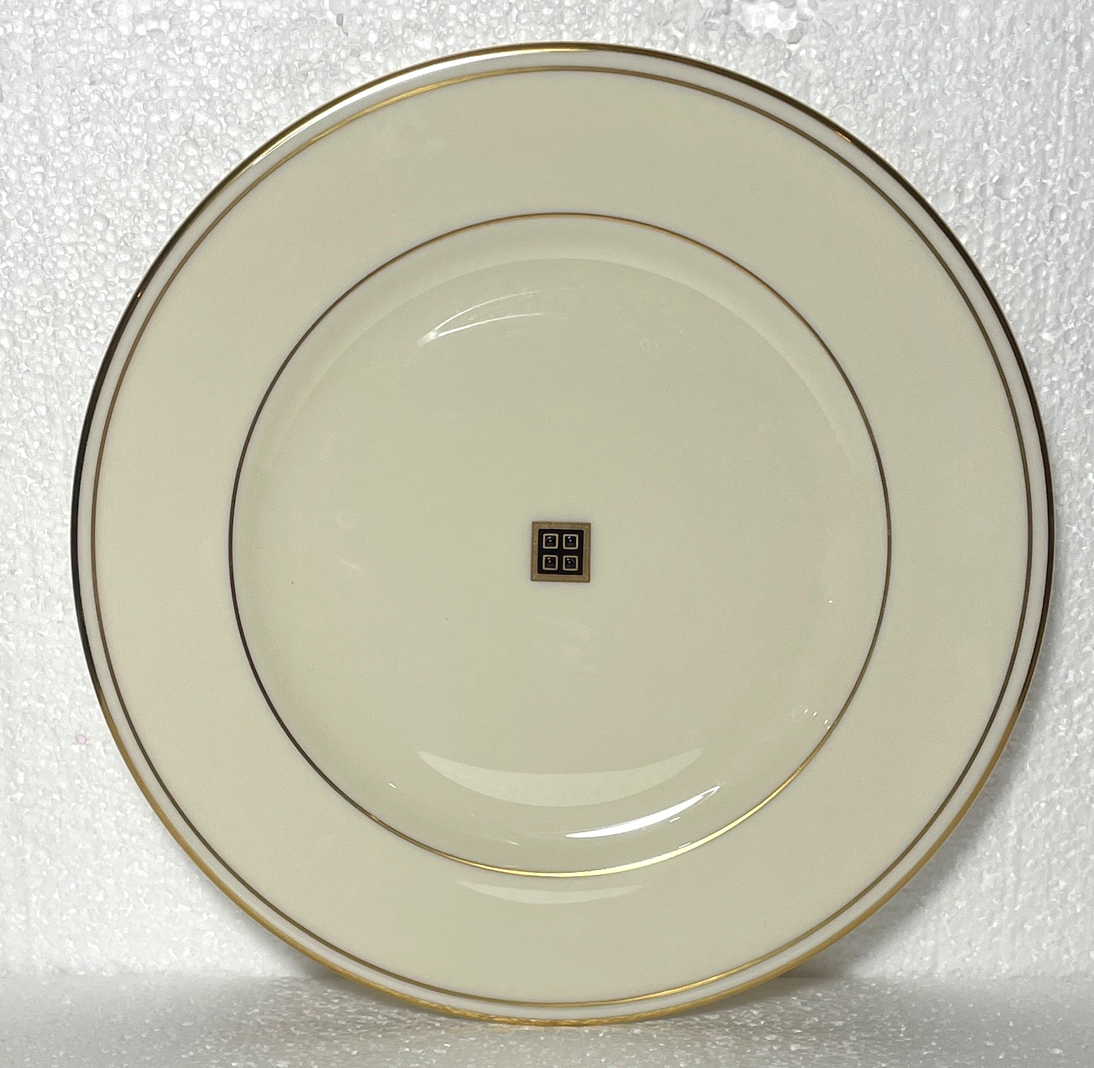 Lenox Langdon Gate Salad Plate 8 1/8"0