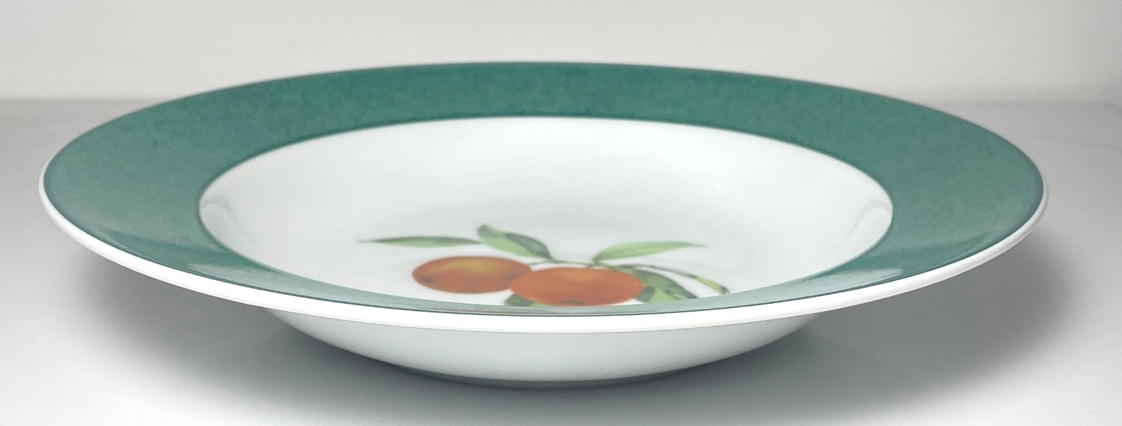 Royal Worcester Evesham Gold Accent Rimmed Soup Bowl 9" Green Rim1