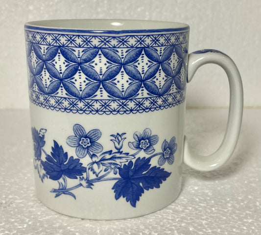 Spode Blue Room Collection Geranium Mug 3 1/4"0