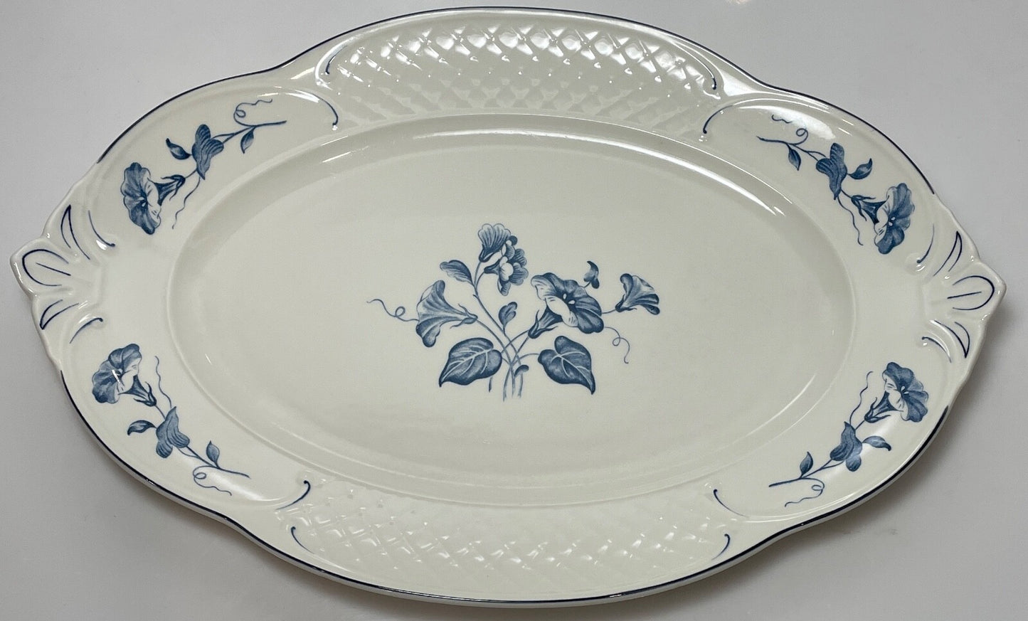 Villeroy & Boch Val Bleu Oval Platter 16 1/2"0