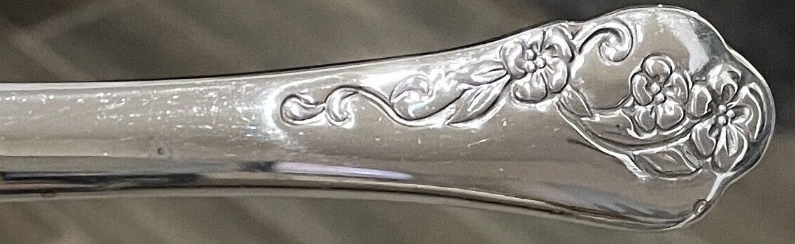 Oneida Verbena Glossy Flatware Stainless 18 0 Knife 9 1/2"1