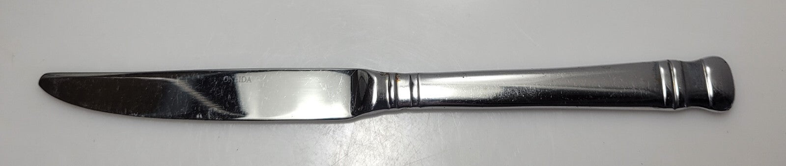 Oneida Chalcis Glossy Stainless 18 10 Knife 9 1/2"0