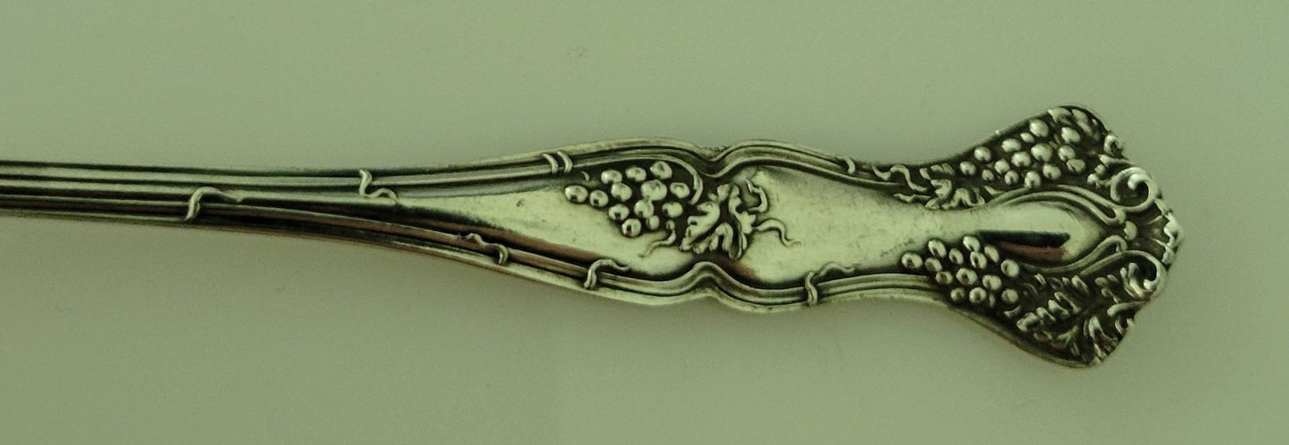 International Silver Vintage 1904 Spoon Olive 8 1/2"  Silverplate Exceptional1