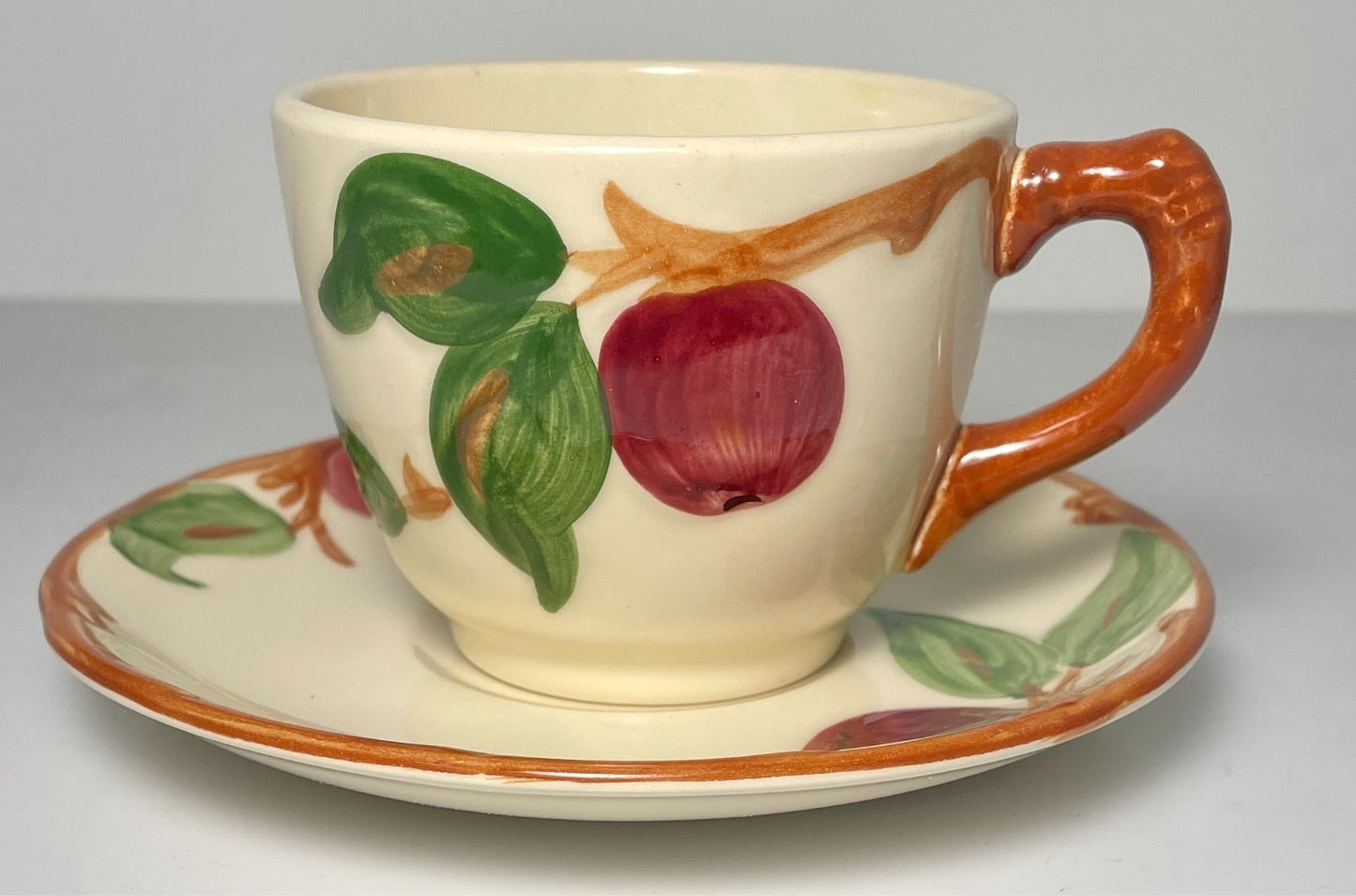 Franciscan Apple Cup and Saucer Set USA0