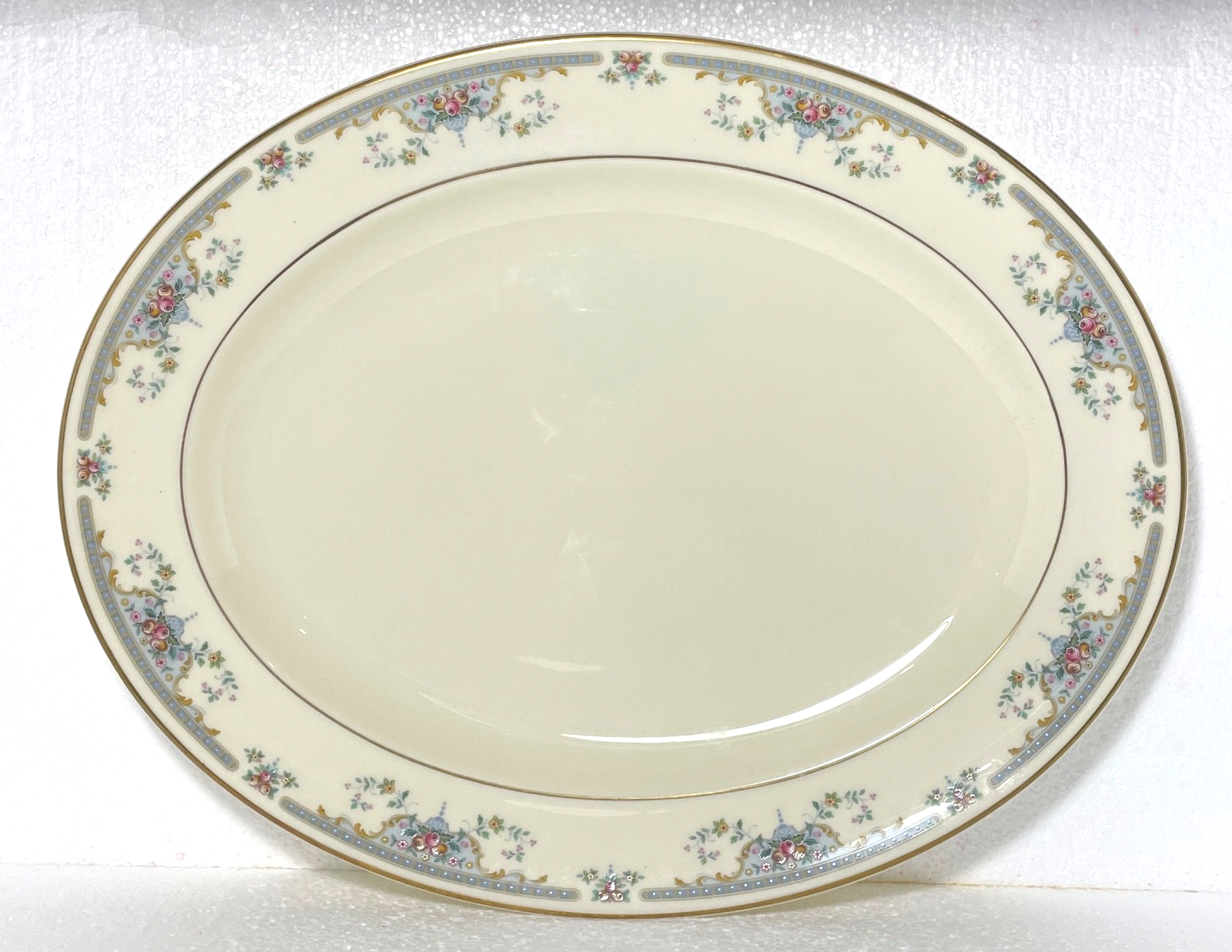 Royal Doulton Juliet Platter 13 5/8"0