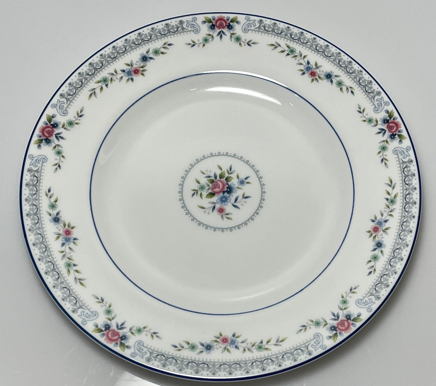 Wedgwood Rosedale Dinner Plate 10 3/4"0