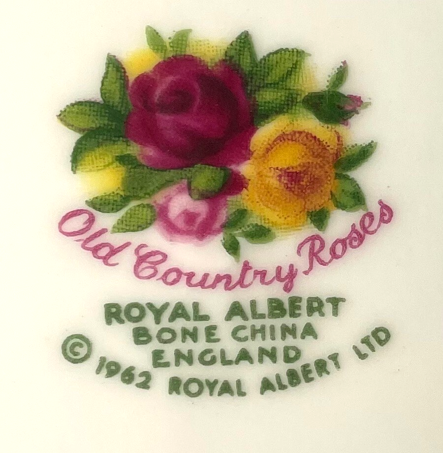 Royal Albert Old Country Roses Cup and Saucer Set1