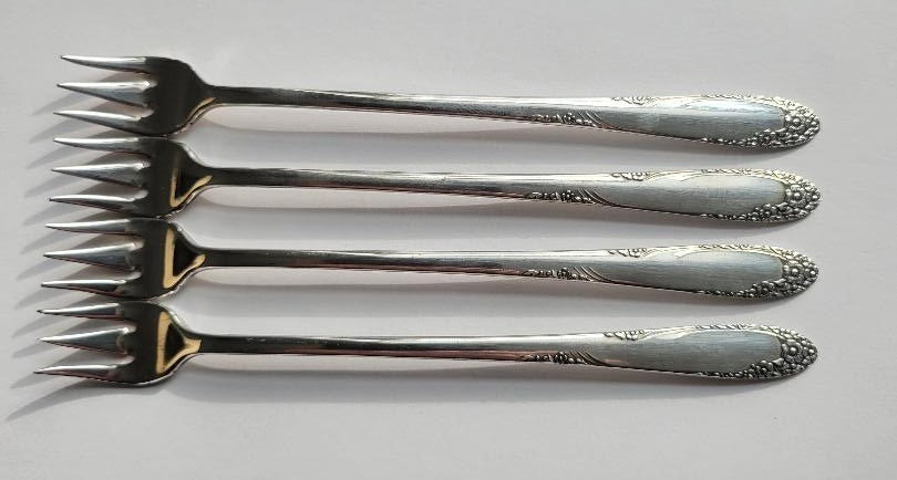 Oneida English Garden Cocktail Fork 6" Pack of 6 pcs Silverplate1
