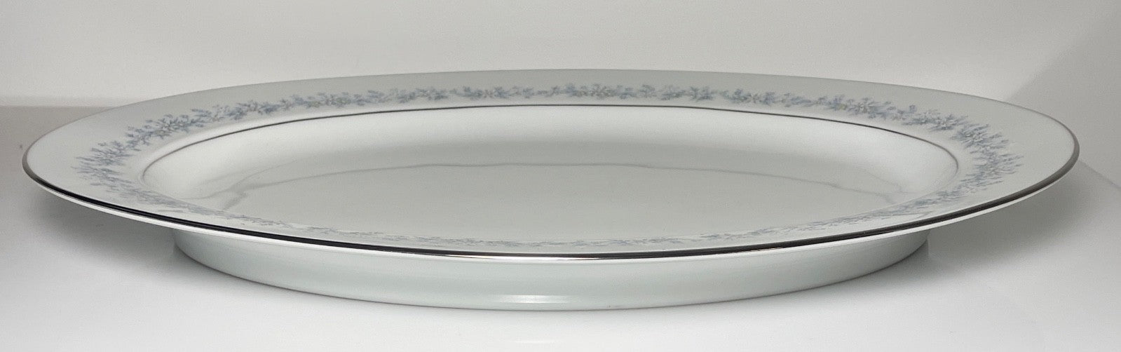Noritake Marywood Oval Platter 13 5/8"1