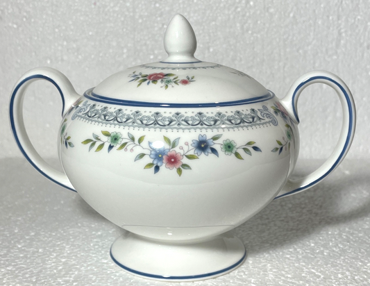 Wedgwood Rosedale Sugar Bowl and Lid 4 1/2"0