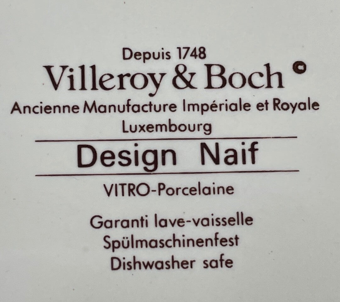 Villeroy and Boch Design Naif Dinner Plate 10 5/8" Hunter and Dog1