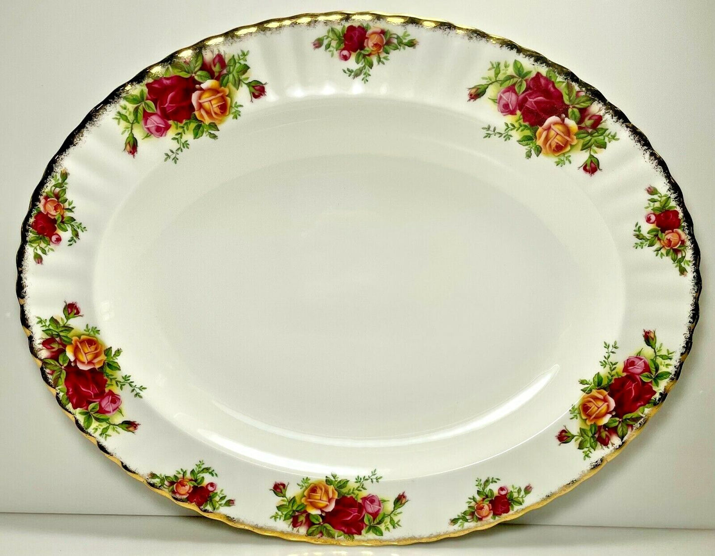 Royal Albert Old Country Roses Oval Platter 13 5/8"0