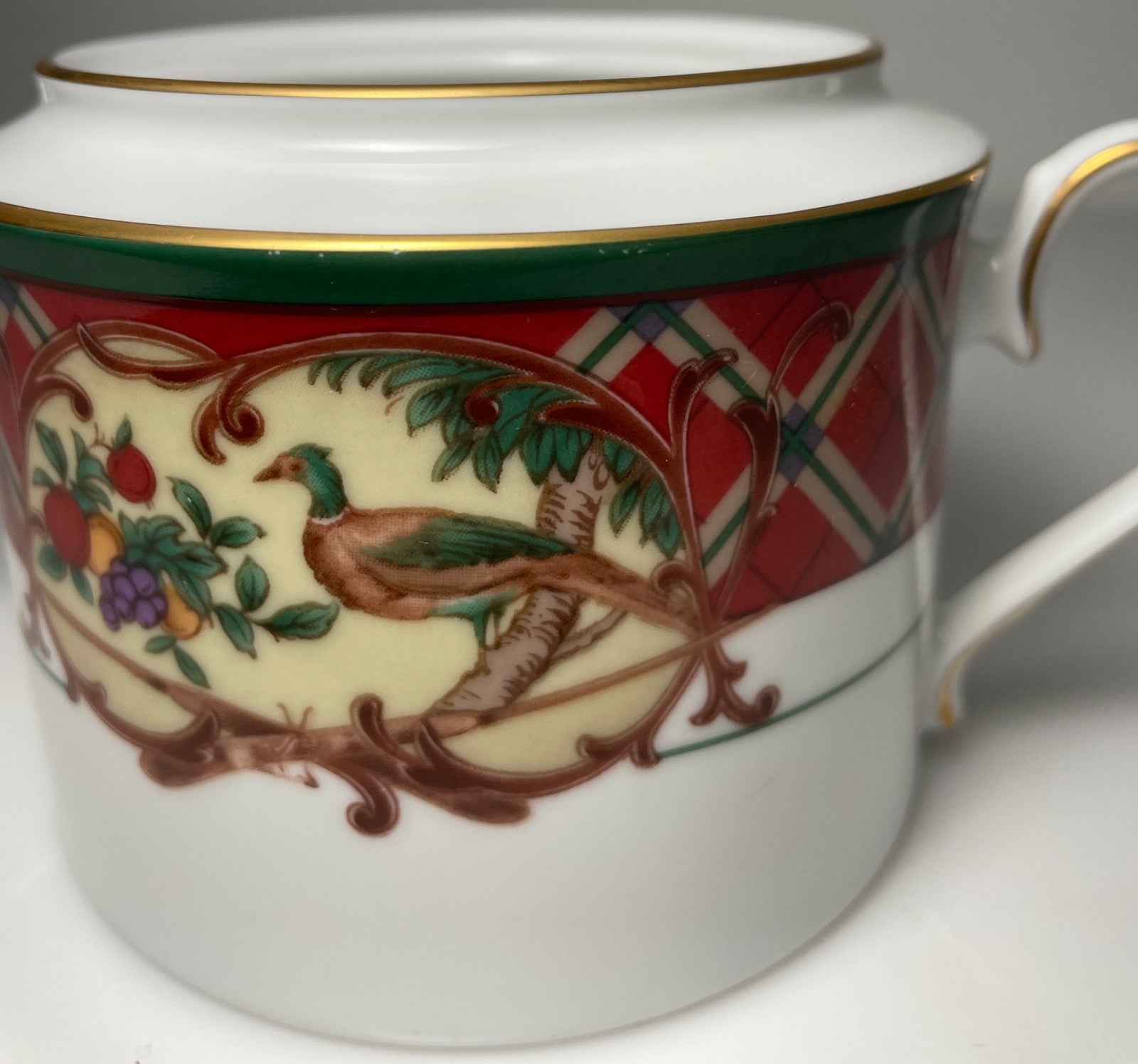 Noritake Royal Hunt Sugar Bowl and Lid 4 1/2"1
