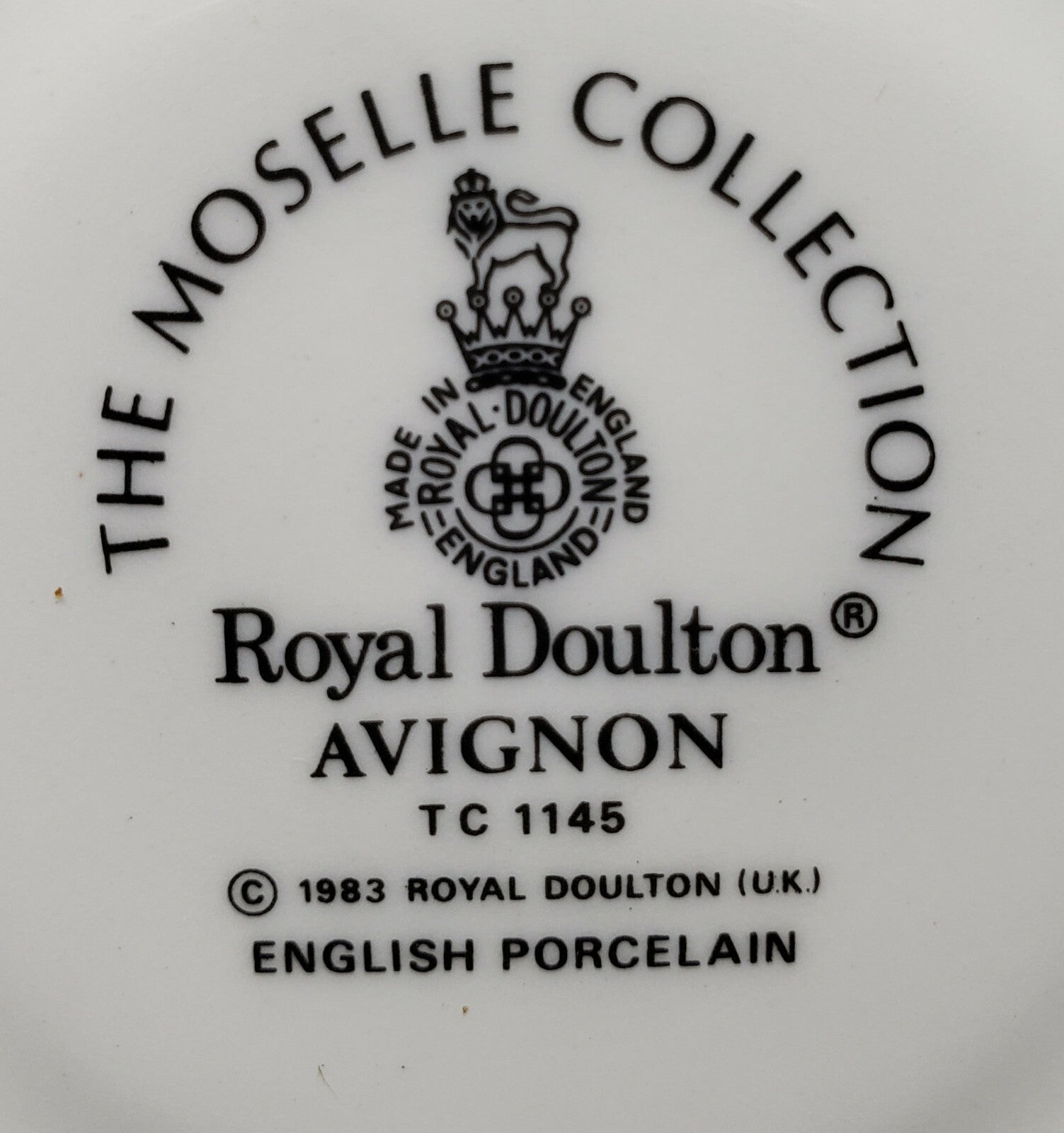 Royal Doulton Avignon Soup Bowl 8 5/8"2