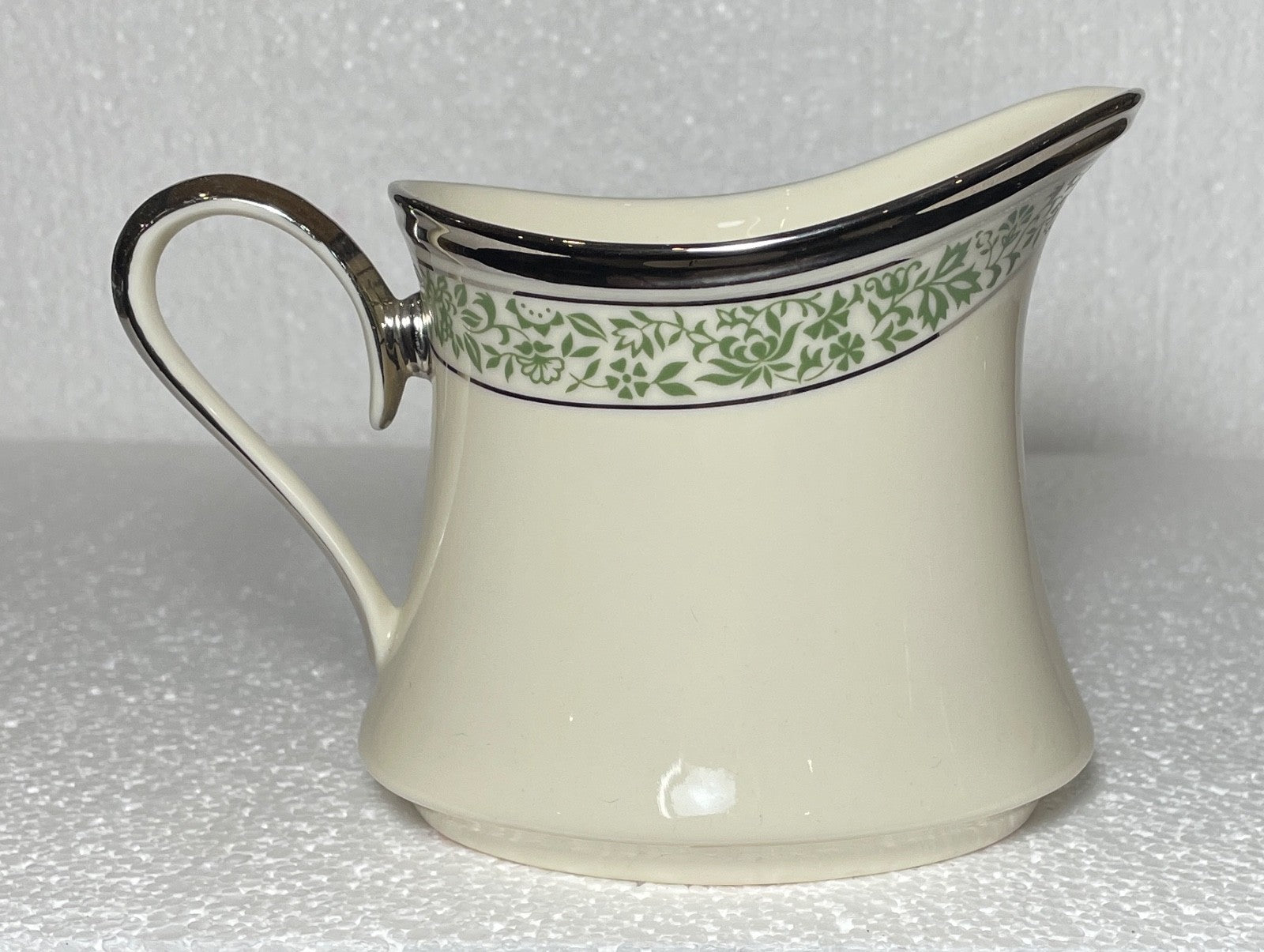 Lenox Memoir Creamer 4" 12 Ounce0