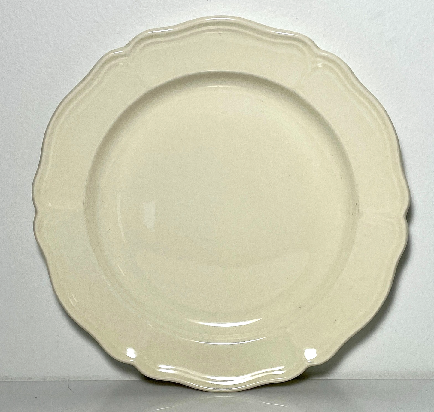 Wedgwood Queens Plain Salad Plate 8 1/4"0