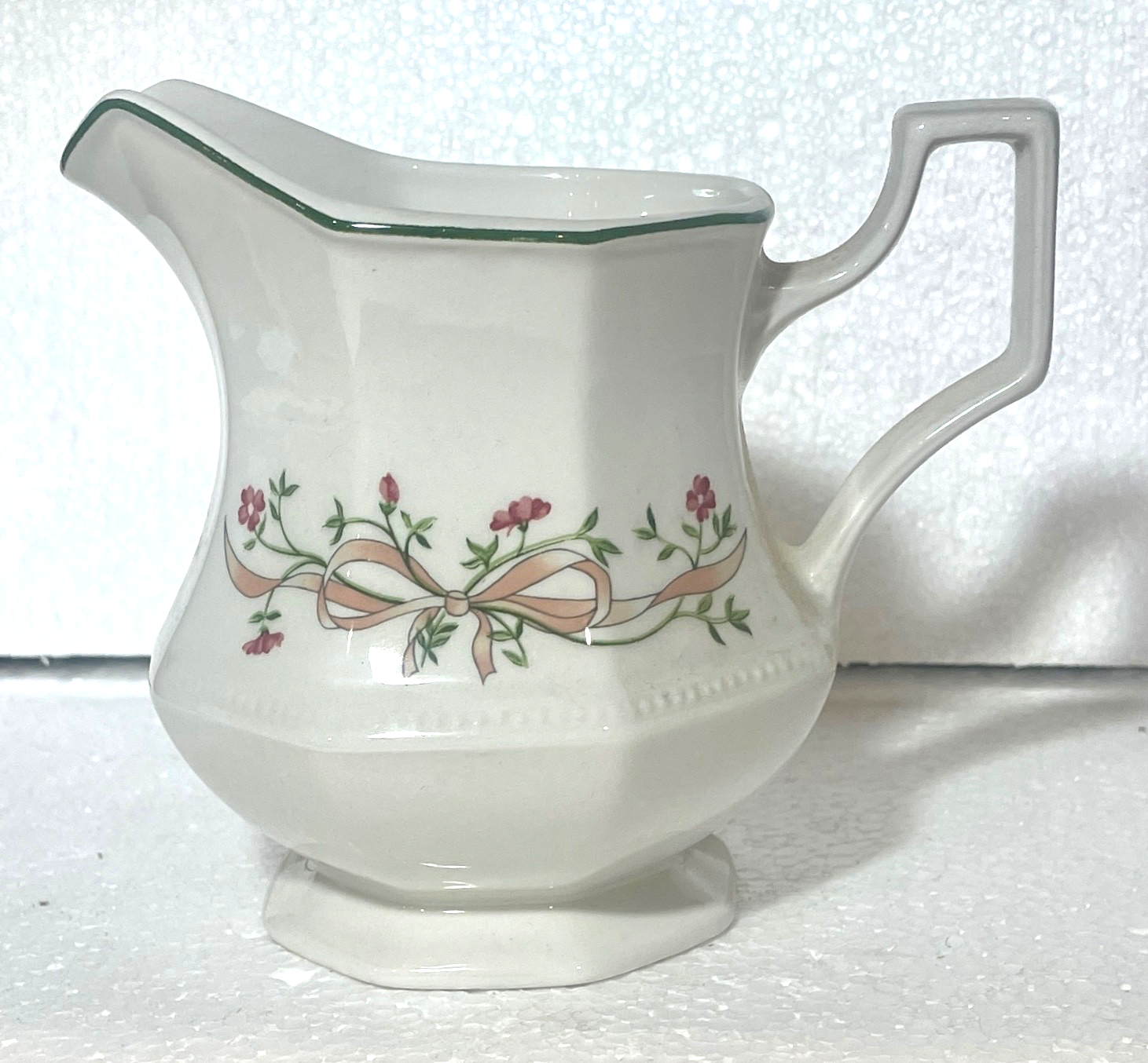 Johnson Brothers Eternal Beau Creamer 3 1/2"0