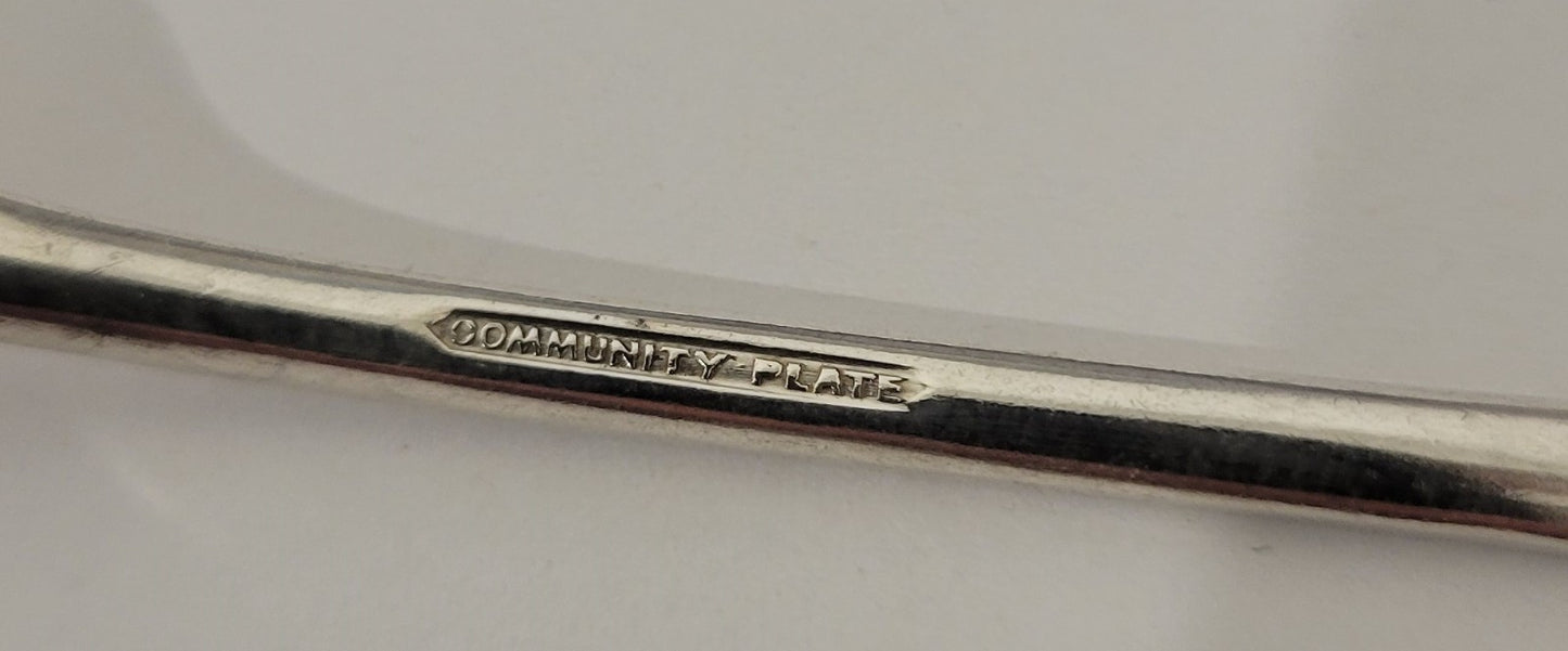 Oneida Community Bird of Paradise Cocktail Fork 6 1/8" Flatware Silverplate2
