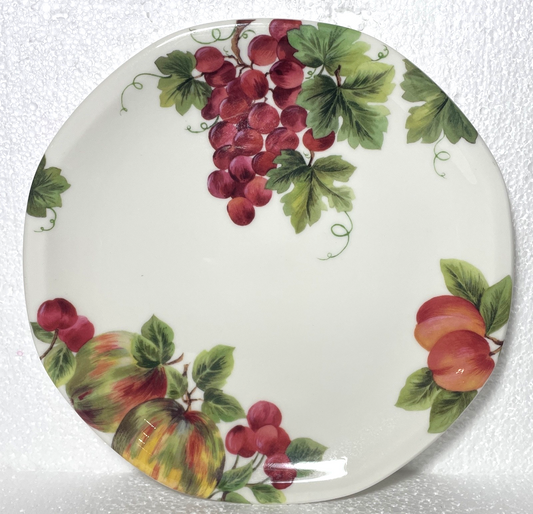 Royal Doulton Vintage Grape Salad Plate 8 3/8" England0