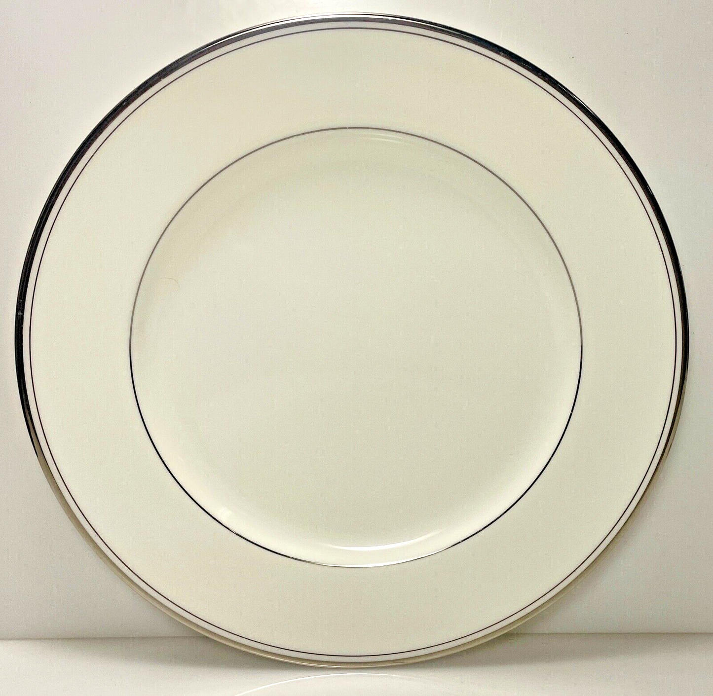 Mikasa Gothic Platinum Salad Plate 8 1/2"0