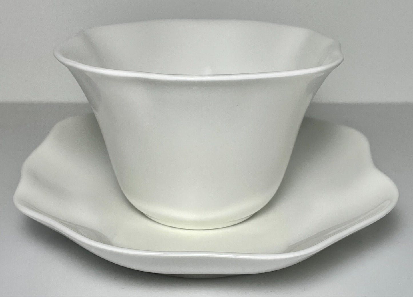Villeroy & Boch Mira Gravy Boat and Underplate1
