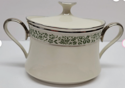 Lenox Memoir Sugar Bowl and Lid0
