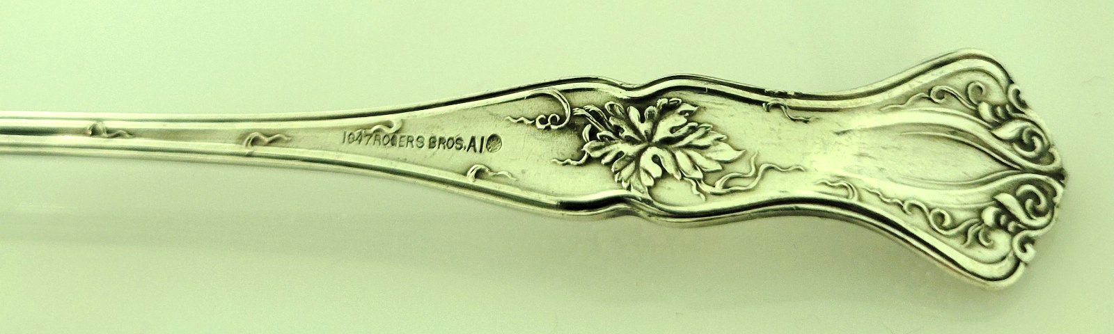 International Silver Vintage 1904 Olive Spoon 8 1/2"  Silverplate2