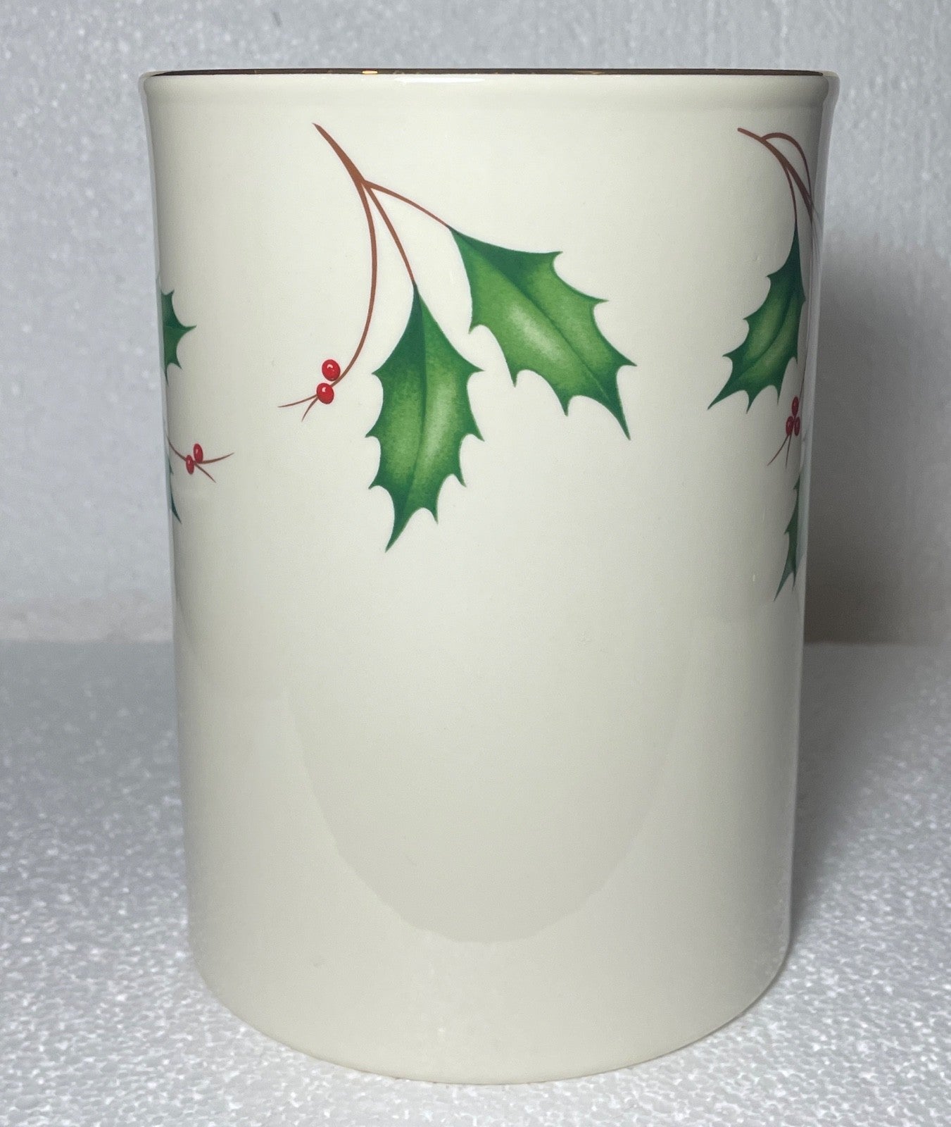 Lenox Holiday Canister Vase 7 1/8"1