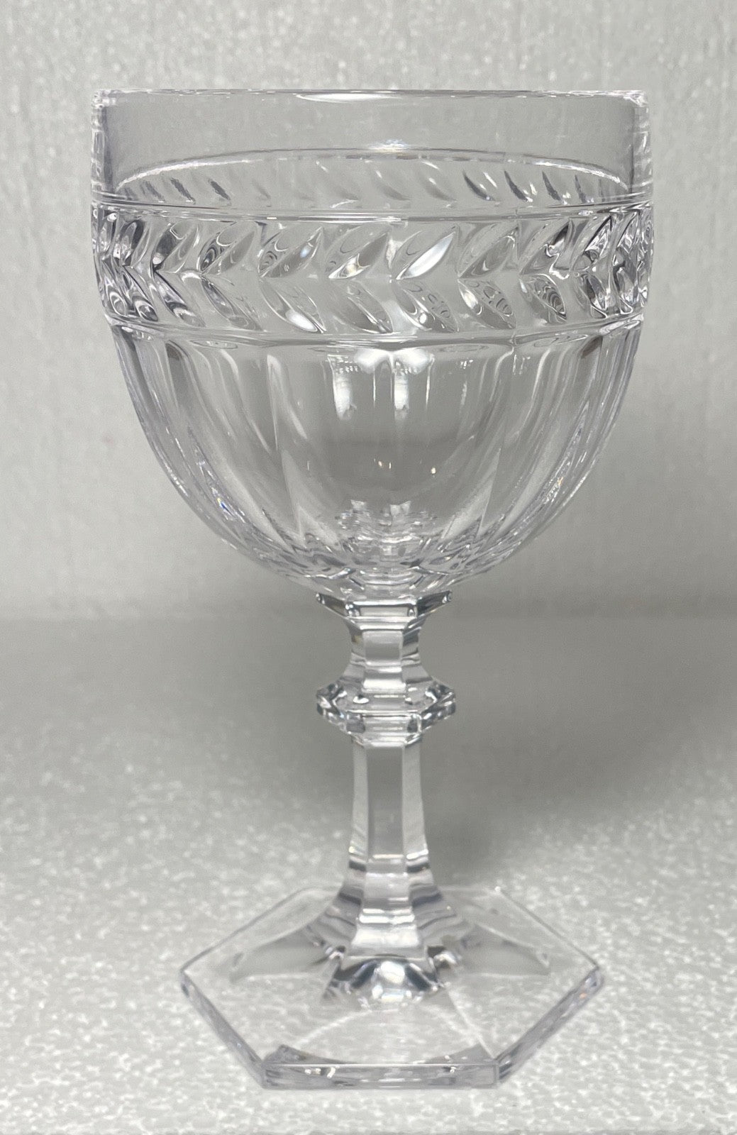 Villeroy and Boch Miss Desiree Pressed Water Goblet 6 1/2"0