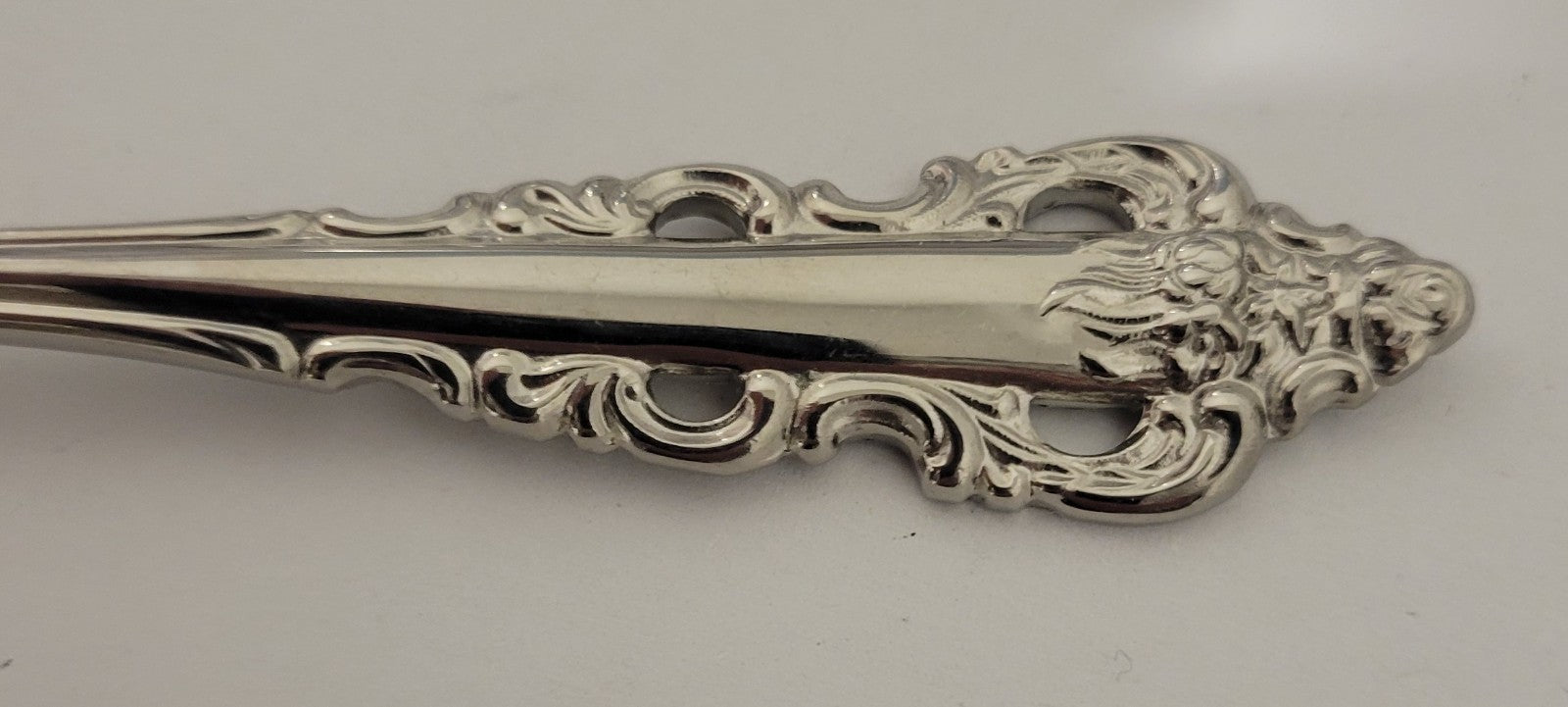 Wallace Antique Baroque Teaspoon 6 1/8"  Stainless 18 8 Flatware1