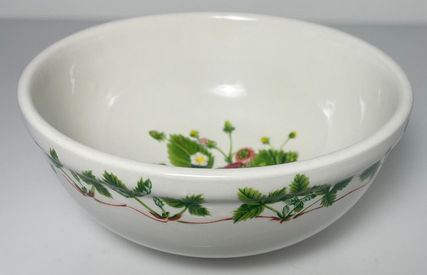 Portmeirion Summer Strawberries Coupe Cereal Bowl 5 1/2"0
