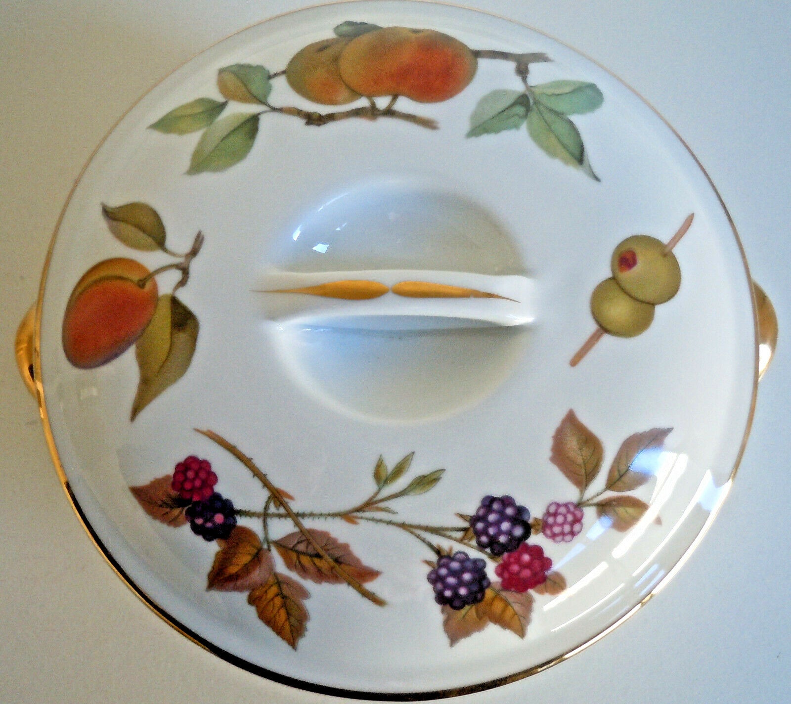 Royal Worcester Evesham Gold 1 Qt Casserole Flat Handle 6 5/8"2