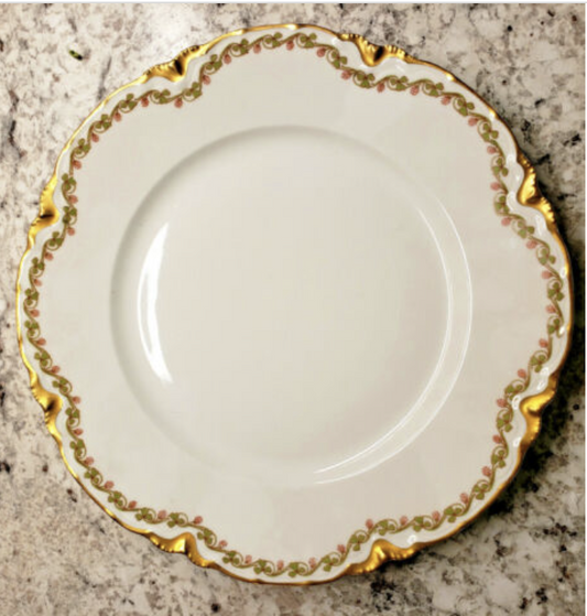 Haviland Clover Leaf  Dinner Plate 9 3/4"0