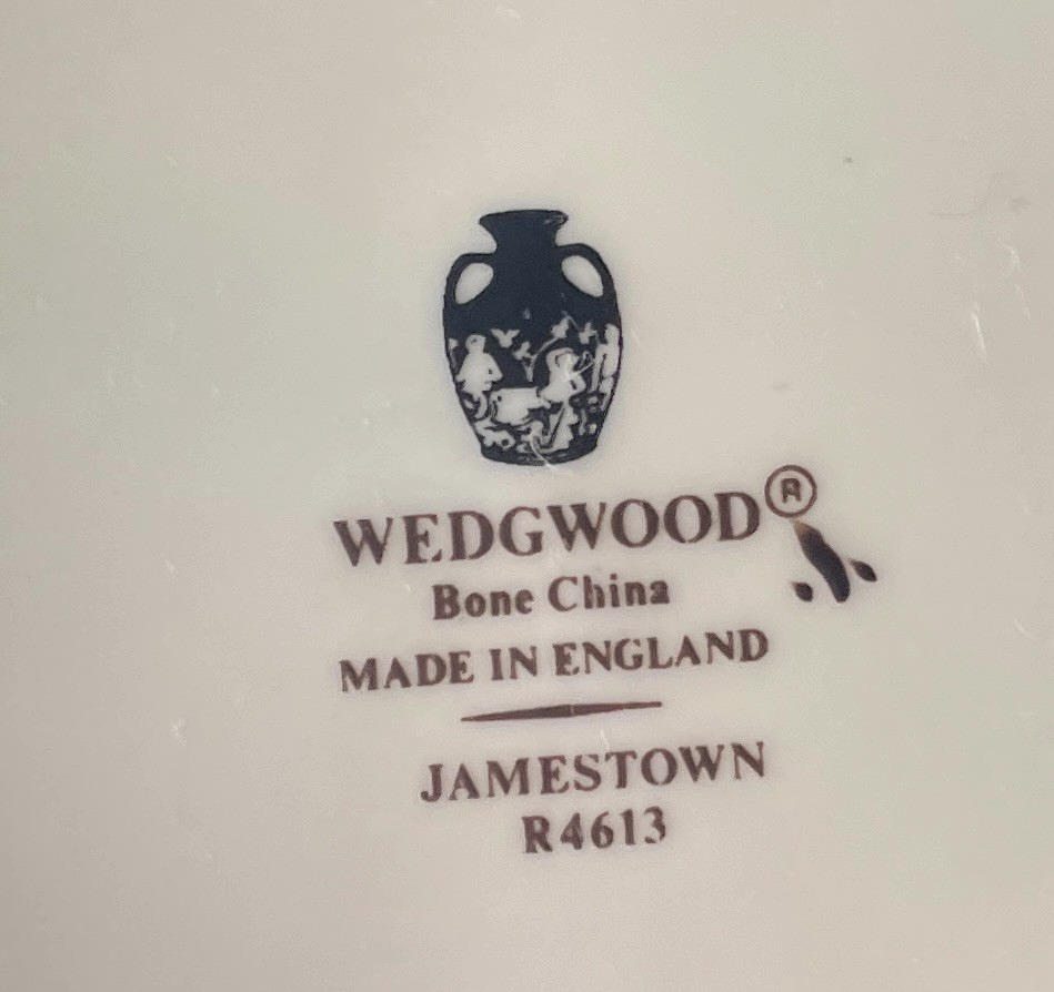 Wedgwood Jamestown Rimmed Soup Bowl 8"2