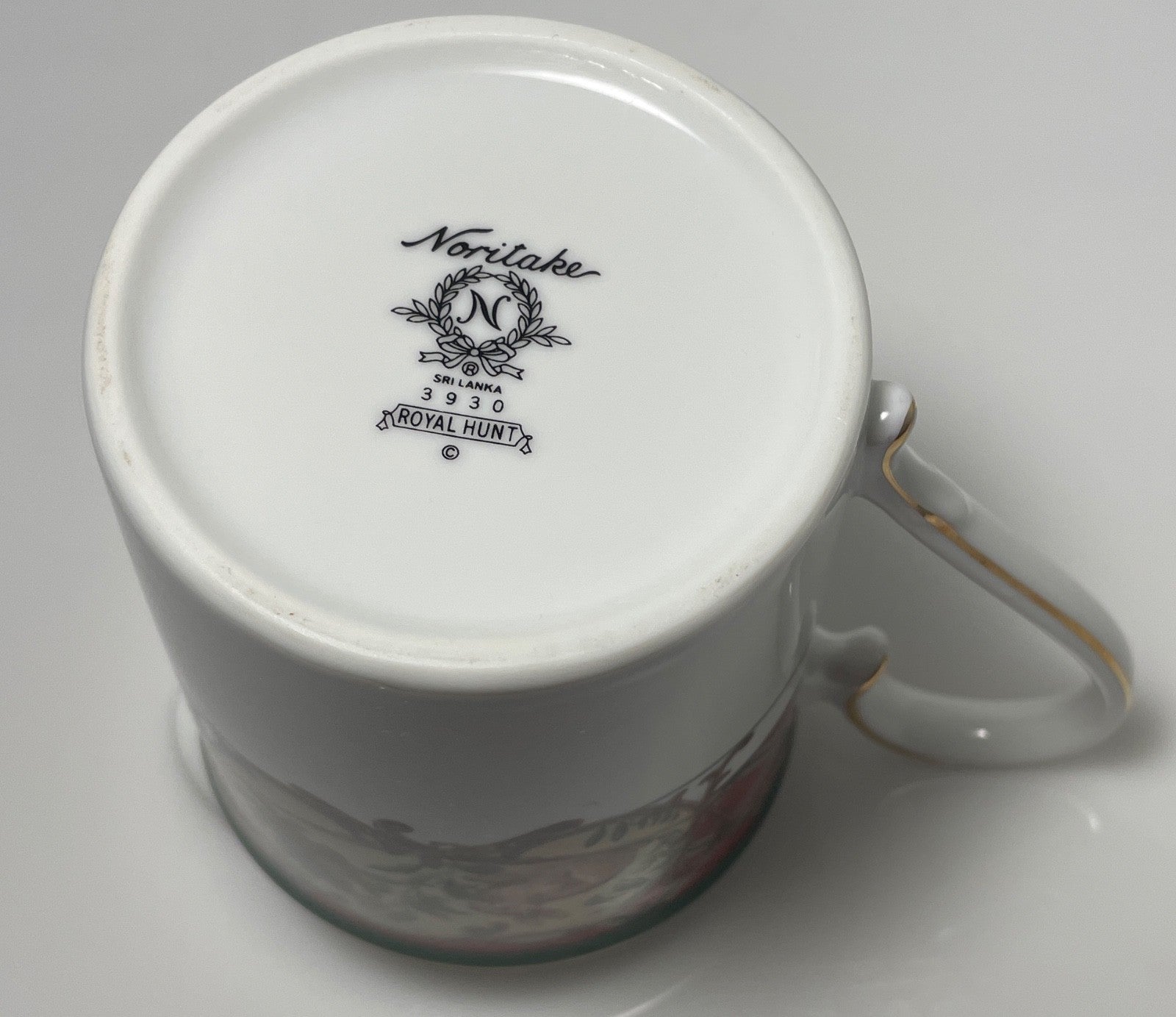 Noritake Royal Hunt Creamer 4 1/4"4