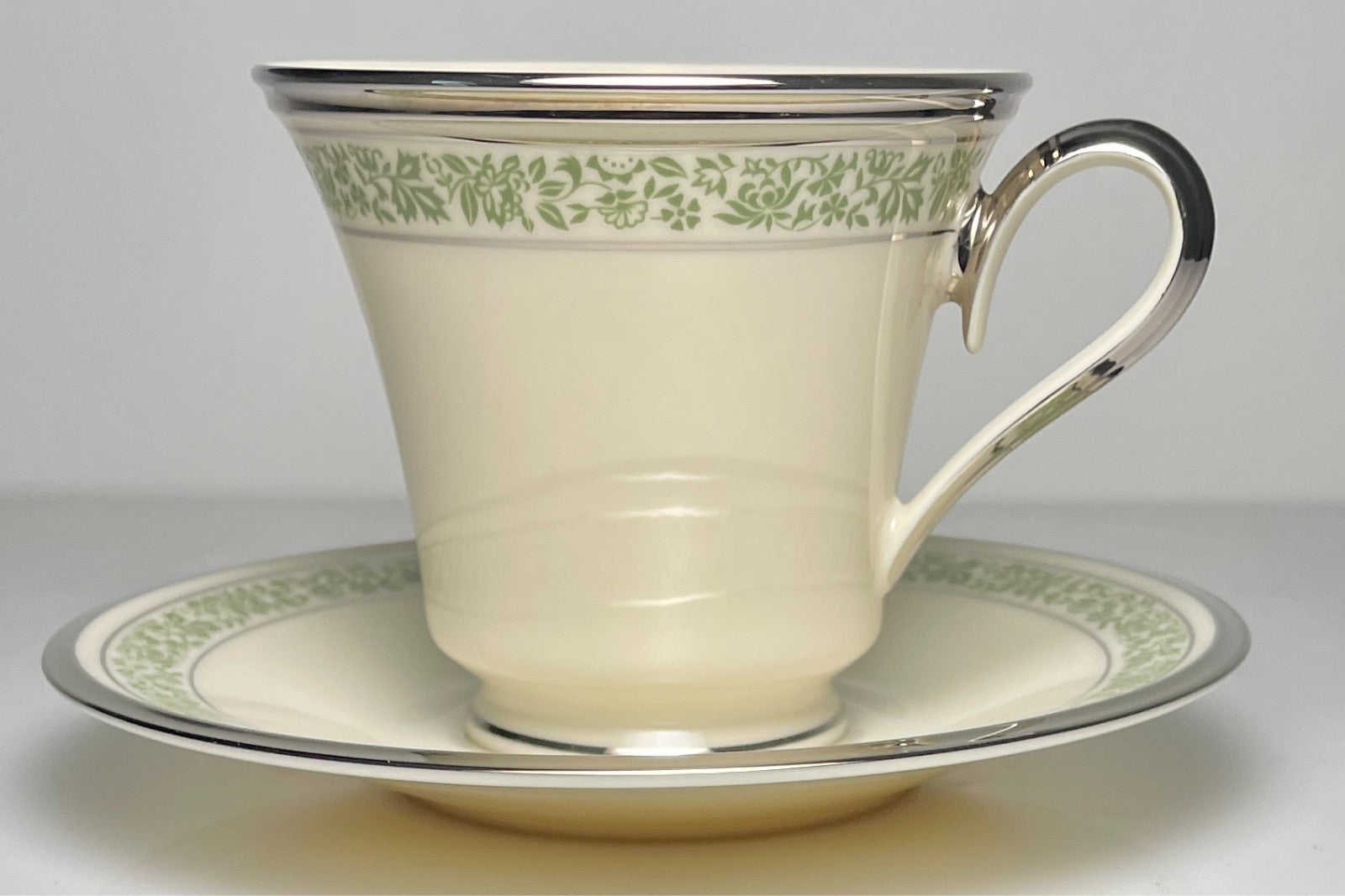 Lenox Memoir Cup and Saucer Set0