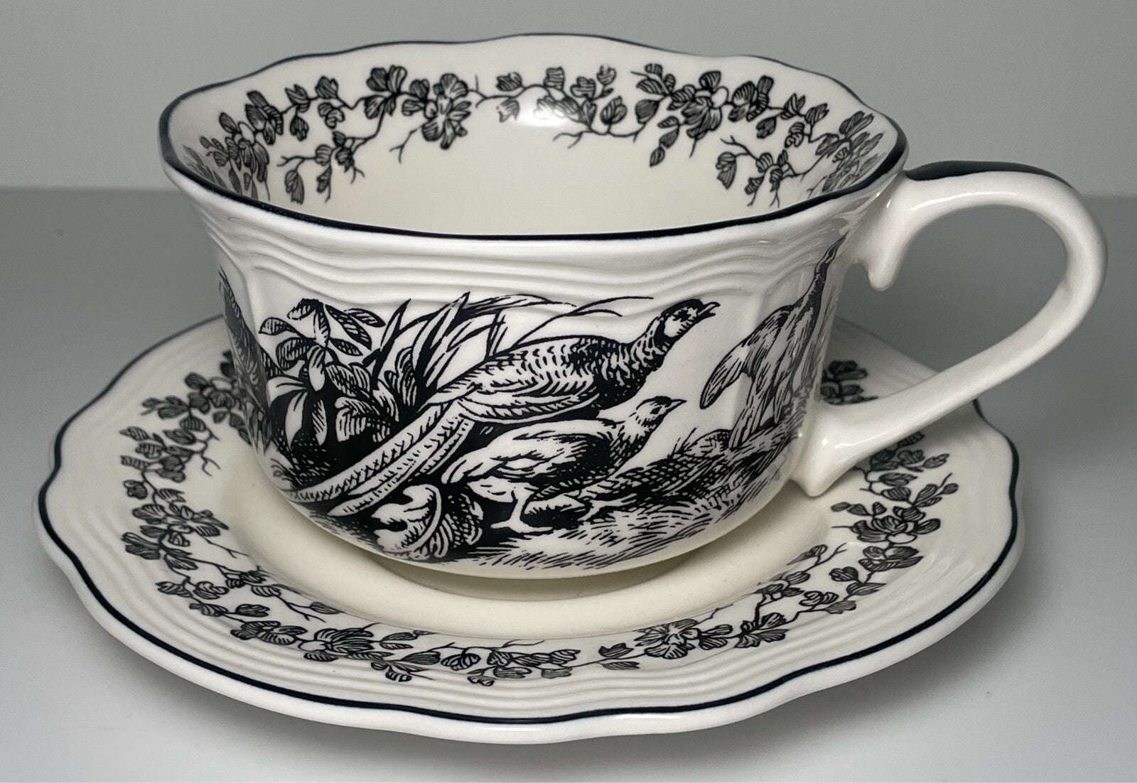 Tabletops Unlimited New England Toile Gamebirds Cup and Saucer Set Pheasant0