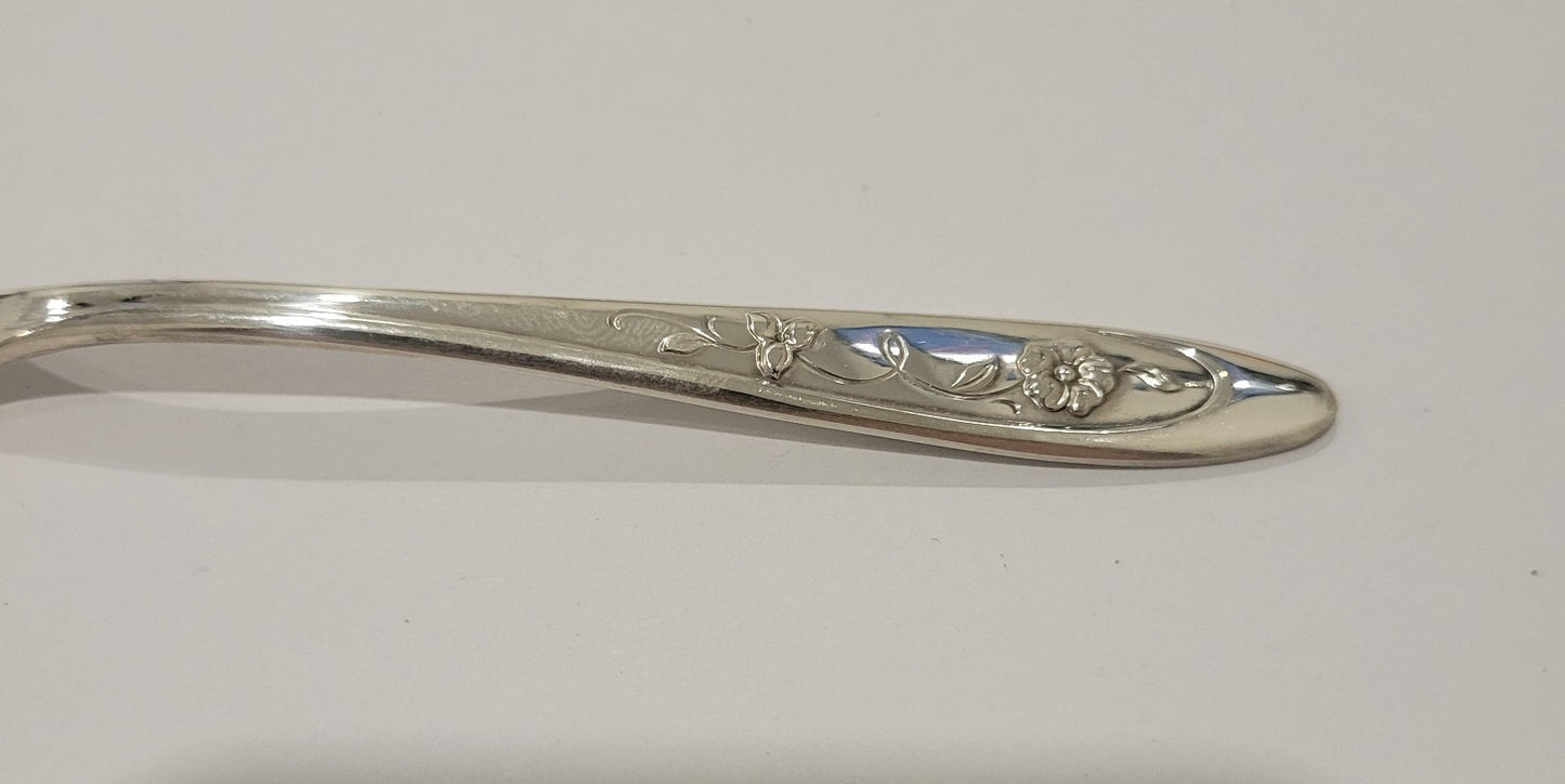 International Meriden Beloved Cocktail Forks 5 3/8" Pack of 7 Pcs Silverplate1