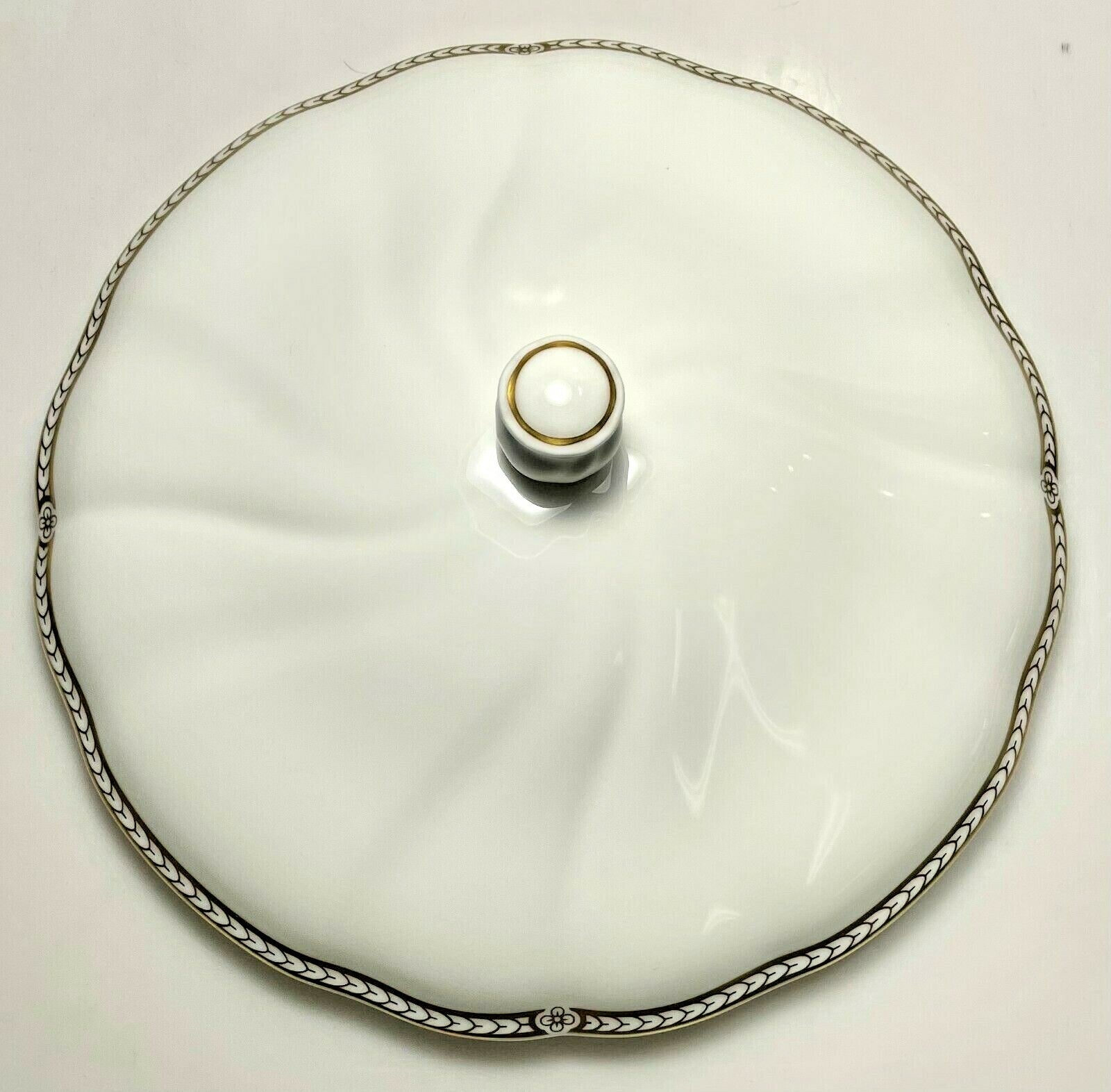 Wedgwood Crown Gold Lid For Round Vegetable Bowl 7 3/4"1