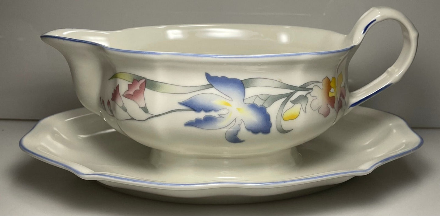 Villeroy Boch Riviera Gravy Boat and Underplate0
