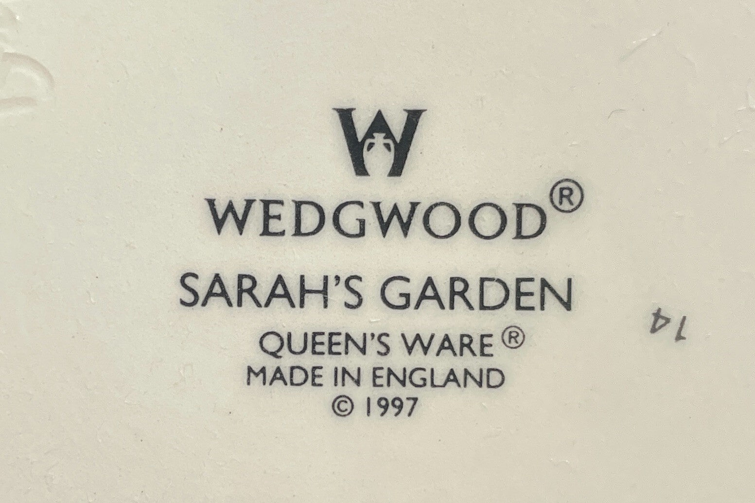 Wedgwood Sarah's Garden Oval Vegetable Bowl 11 3/4" Pyrus Malus2