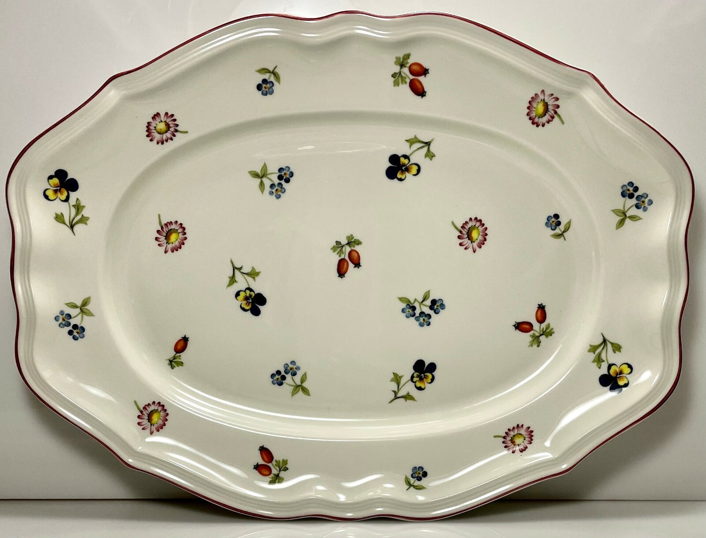 Villeroy Boch Petite Fleur 14 3/8" Oval Platter0