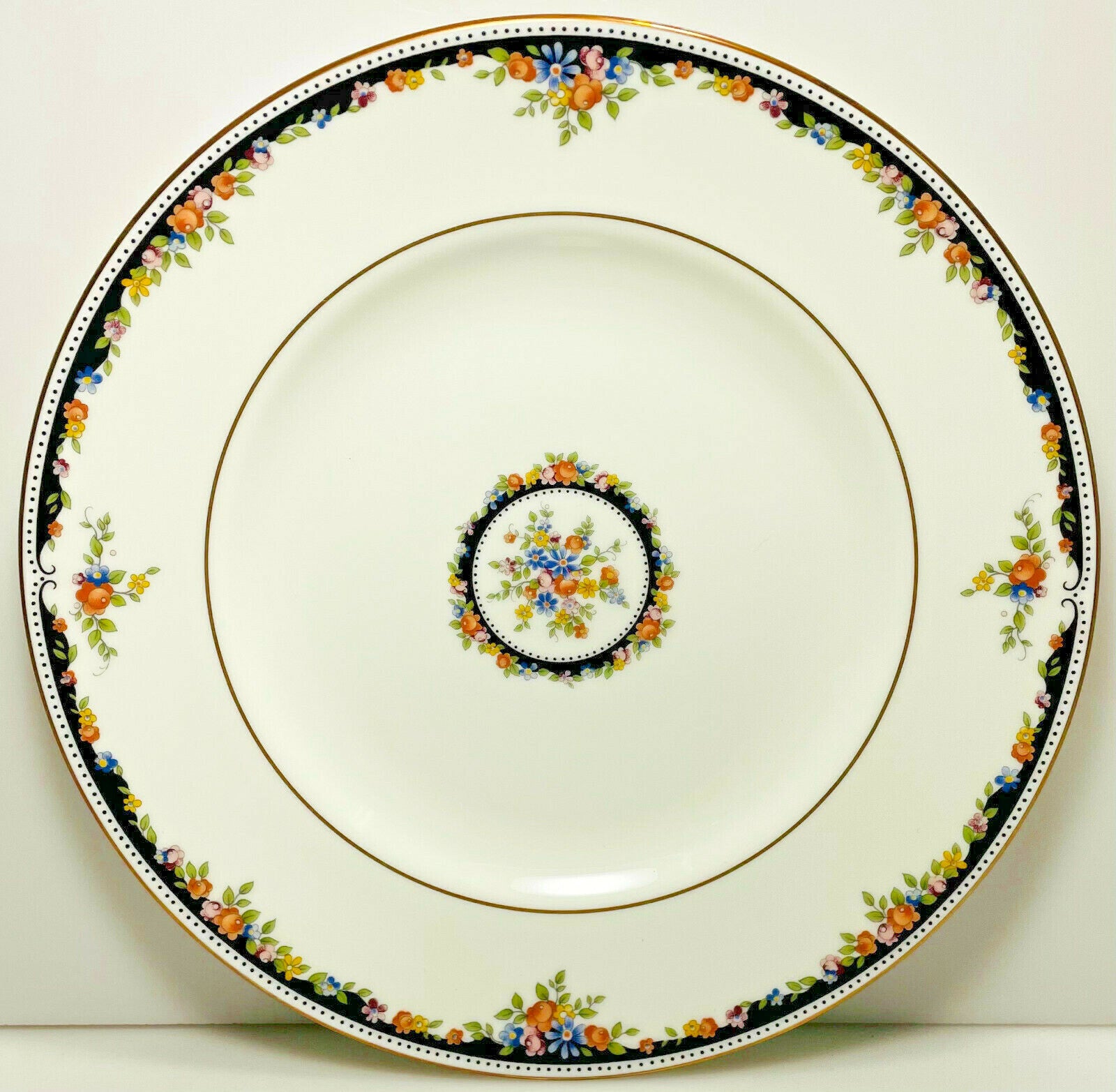 Wedgwood Osborne Salad Plate 8 1/8"1