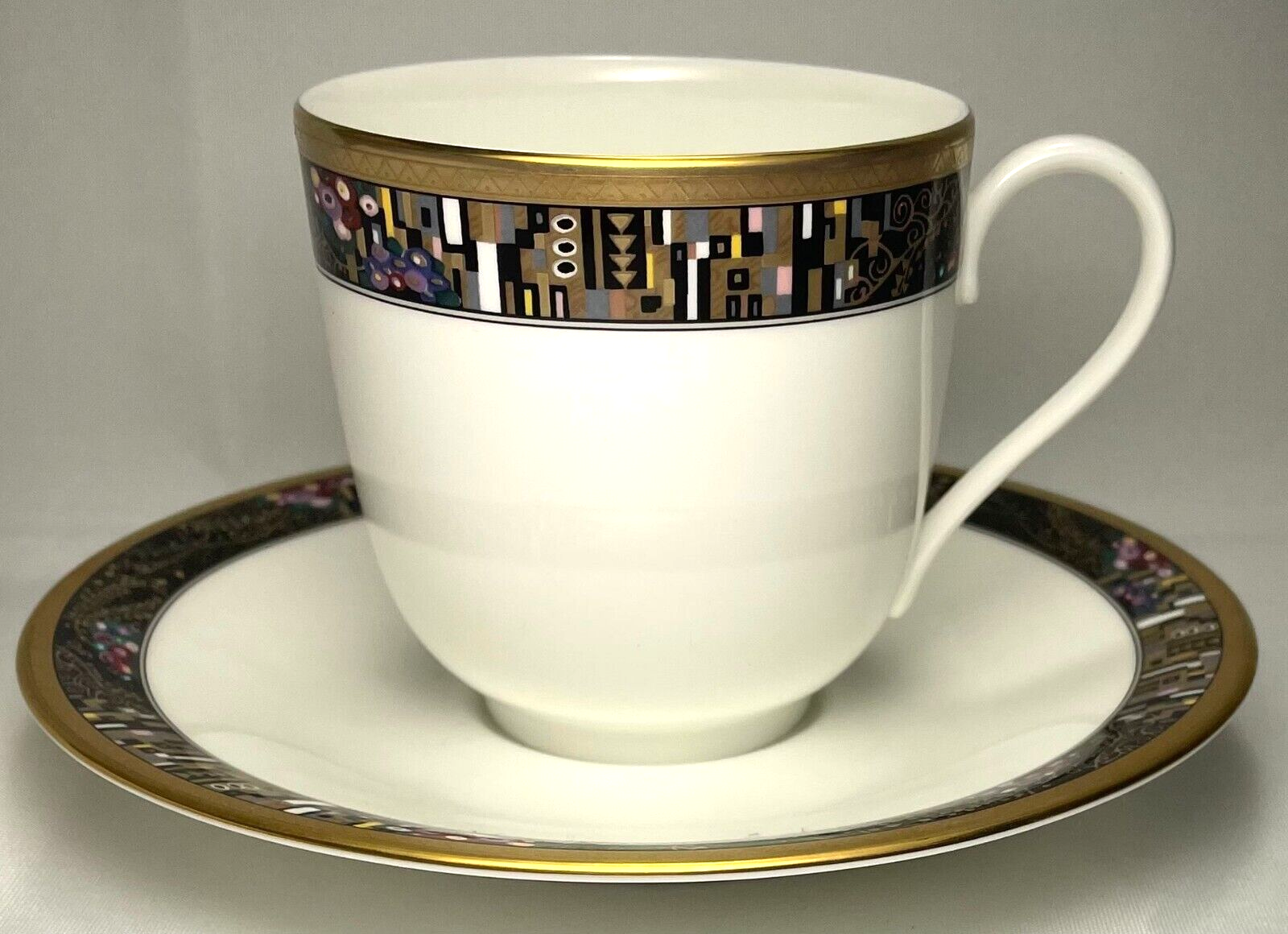 Mikasa Royal Glimmer Cup and Saucer Set0