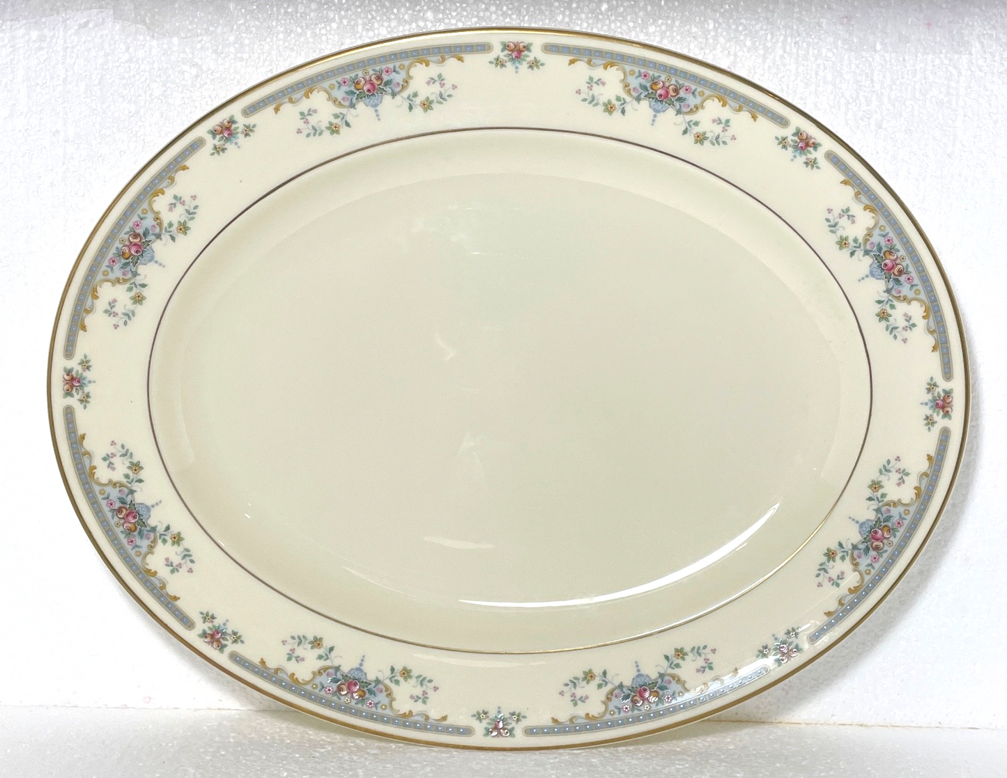 Royal Doulton Juliet Platter 13 5/8"0