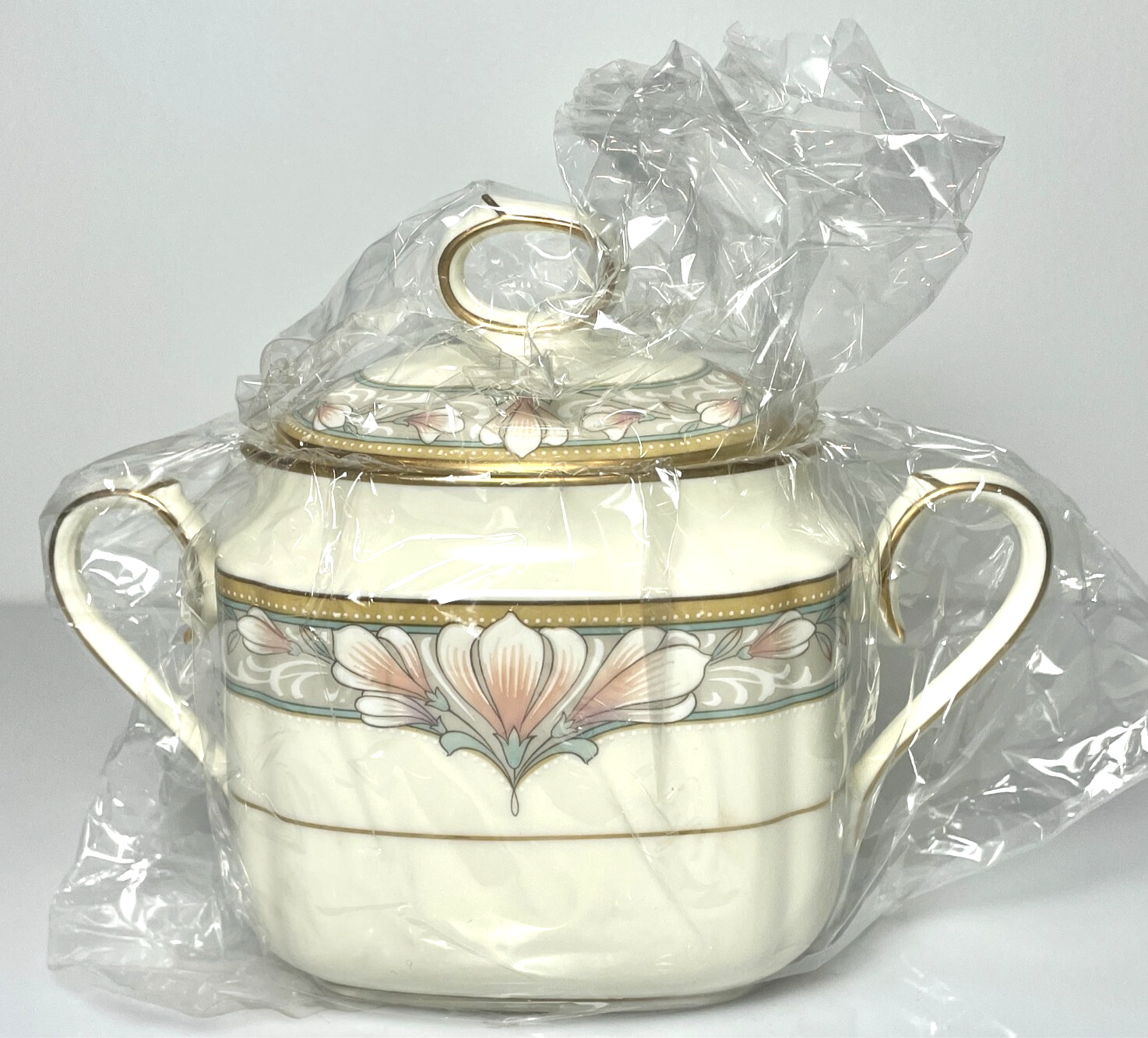 Noritake Barrymore Sugar Bowl and Lid New0